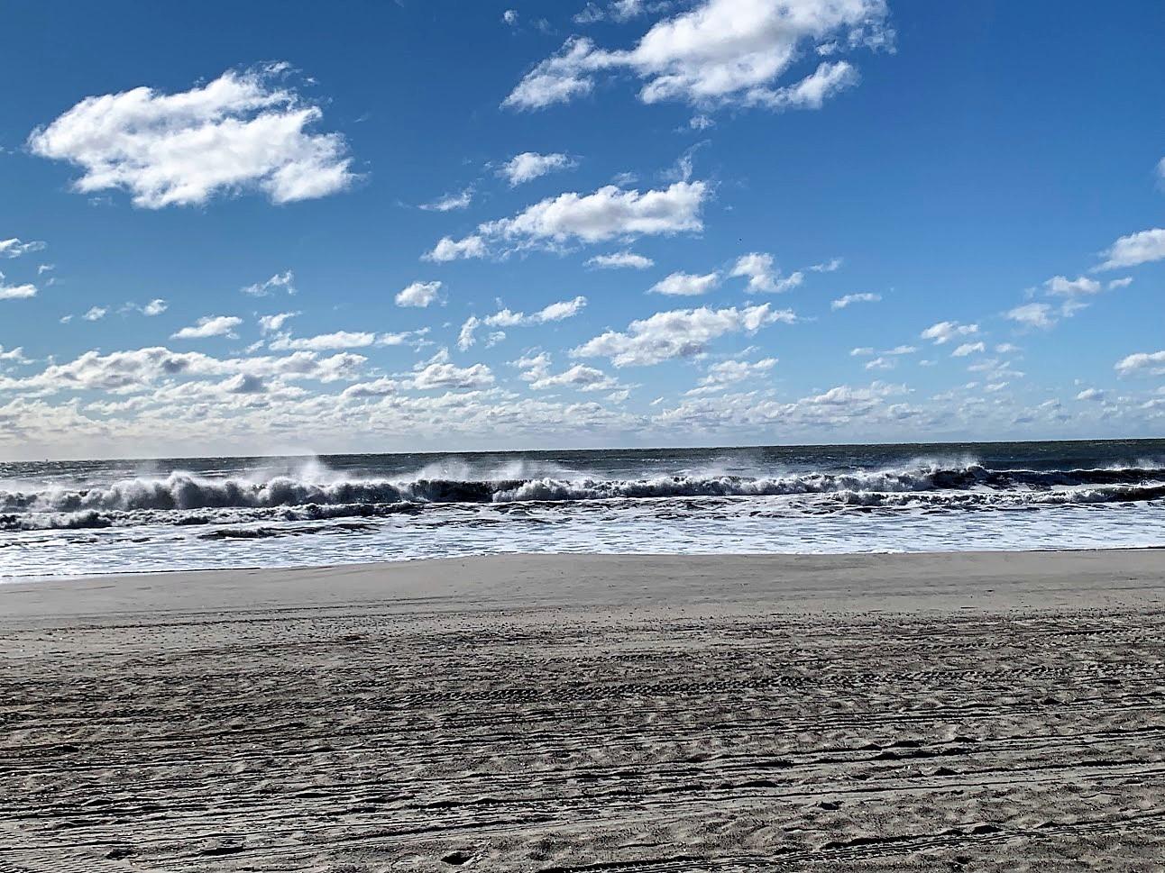 NJ ocean scape in fall.